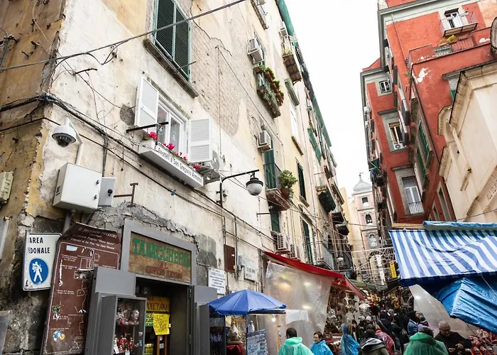 Fenestrella E San Gregorio Armeno